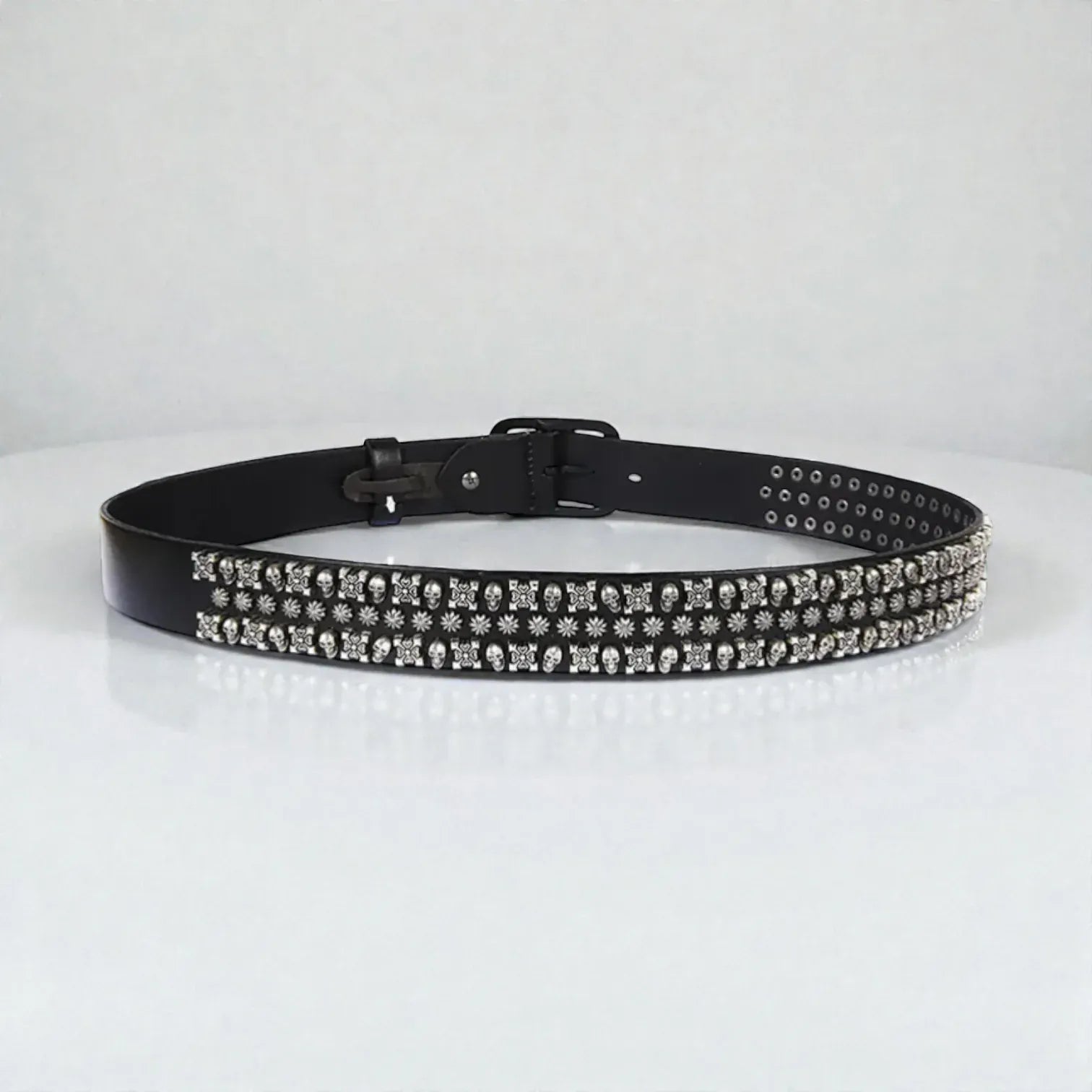 Maison de la Ceinture Ceinture cloutée femme – Skullforge